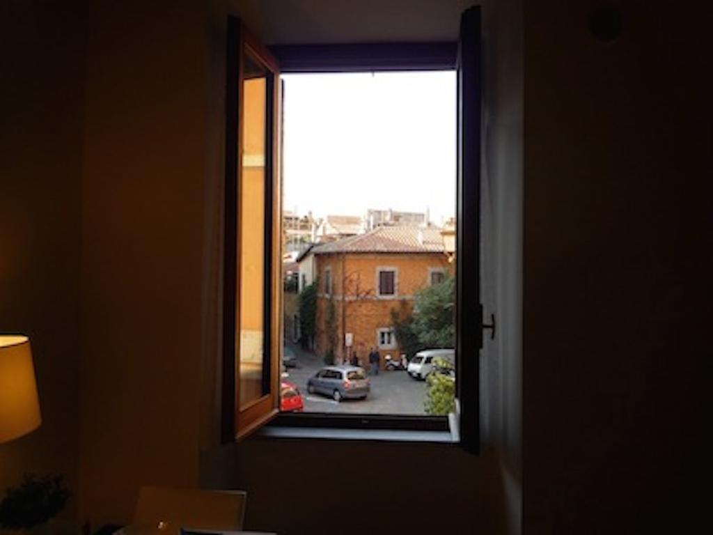 Cosy Trastevere Apartment Rome Room photo